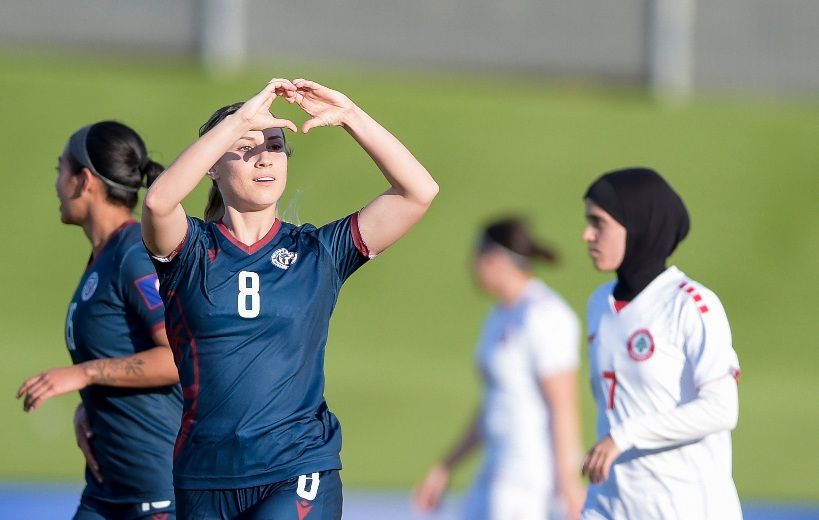 ريبيكا بارتوش أمام لبنان