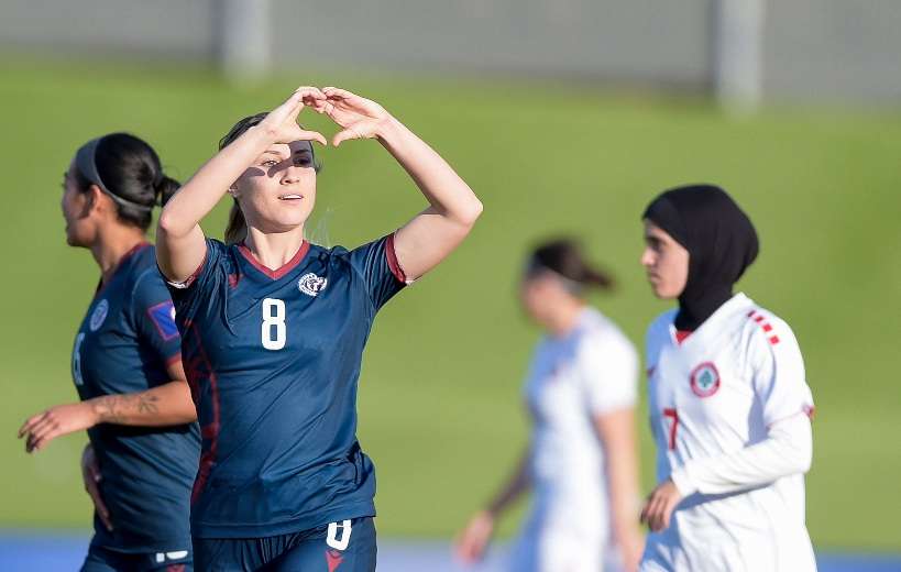 ريبيكا بارتوش أمام لبنان