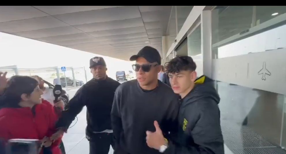 b0b75efb-1e4d-44ac-9ced-5f8cbfda2d51