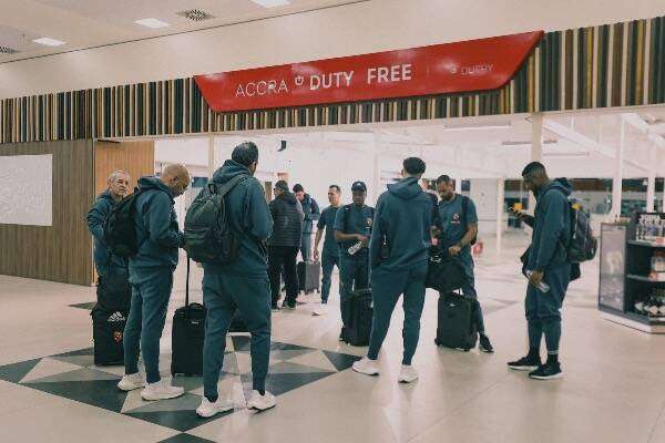 بعثة الأهلي في المطار