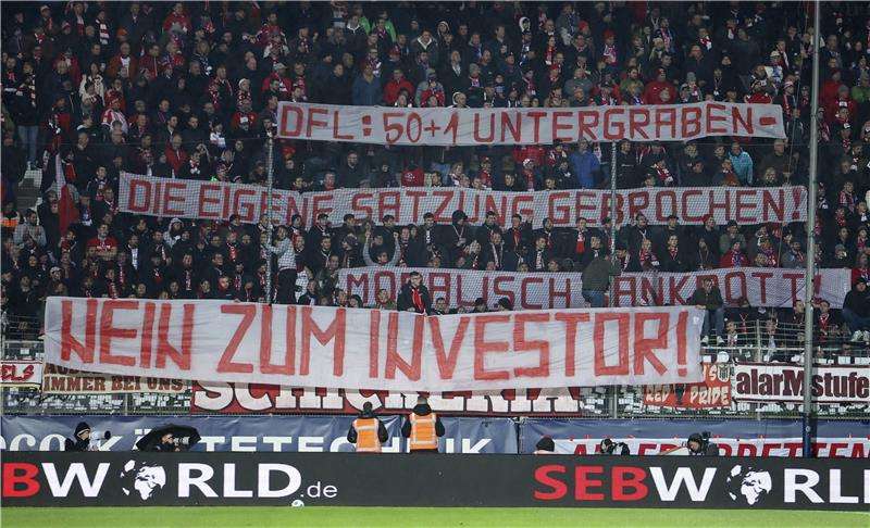 من احتجاجات الجماهير الألمانية