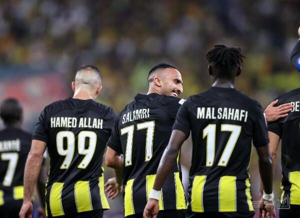 لاعبو الاتحاد