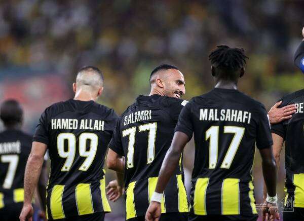 لاعبو الاتحاد