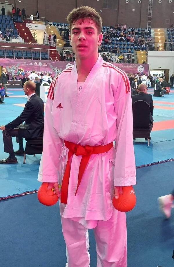 البطل أوس سيف