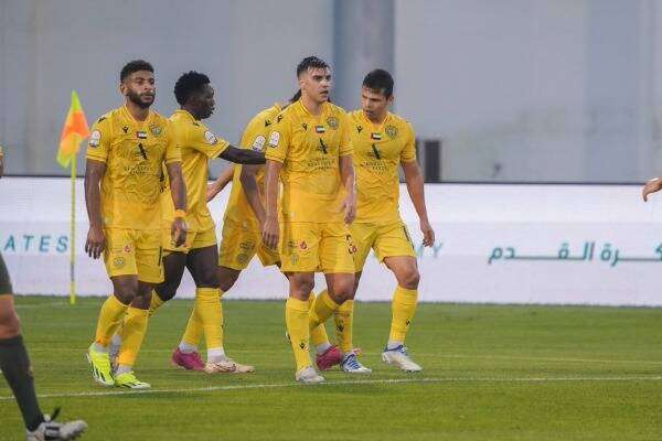 لاعبو الوصل