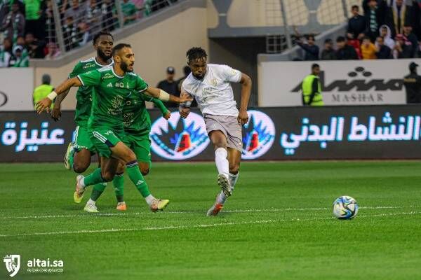 بيرنارد مينساه