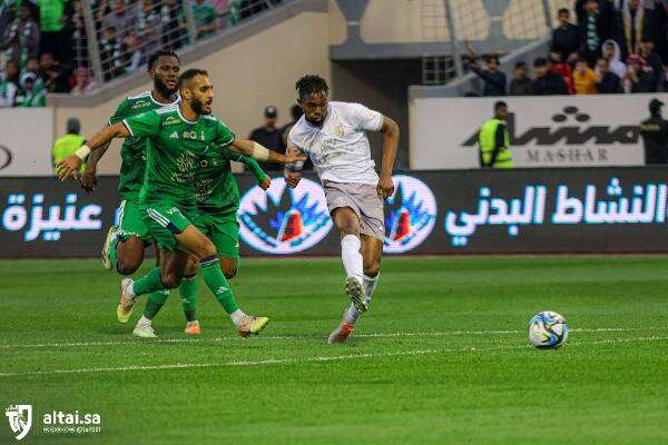 بيرنارد مينساه