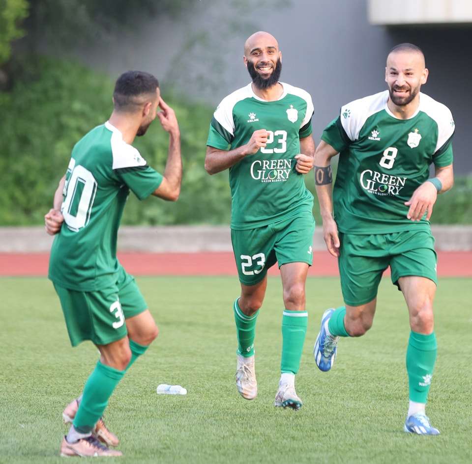 فرحة لاعبي الأنصار