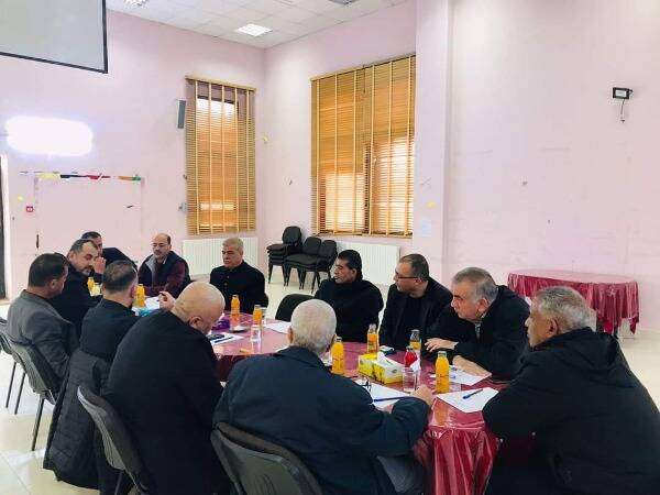 من الاجتماع