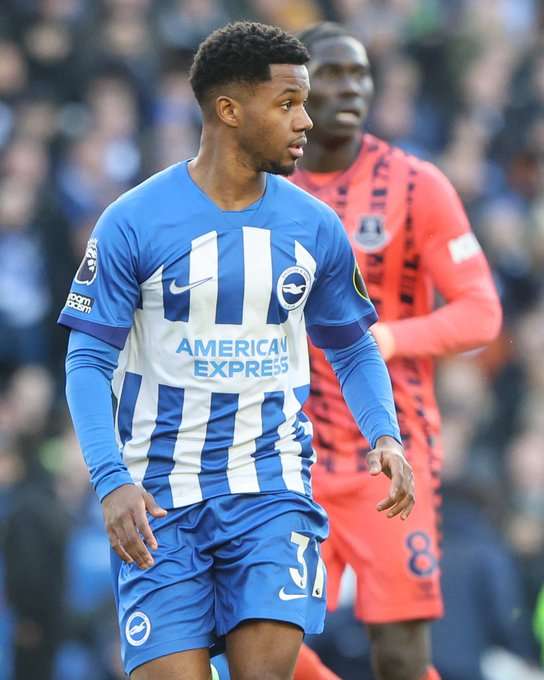 من لقاء برايتون وإيفرتون