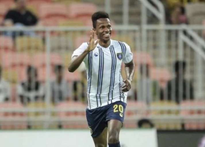 عبد الفتاح آدم