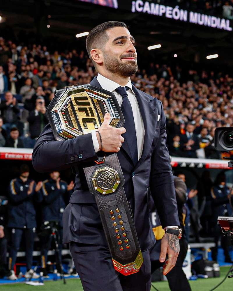 إيليا توبوريا