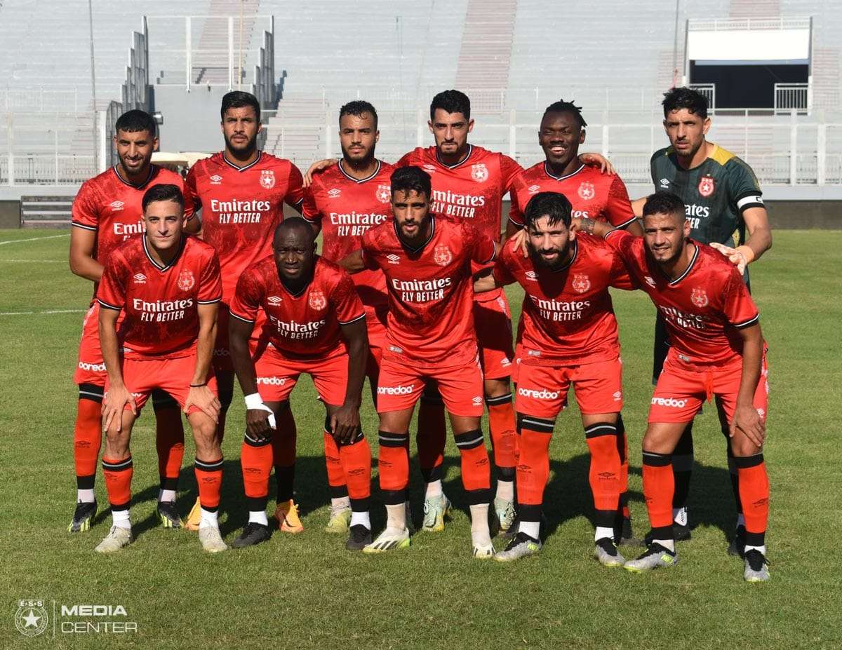 لاعبو النجم الساحلي