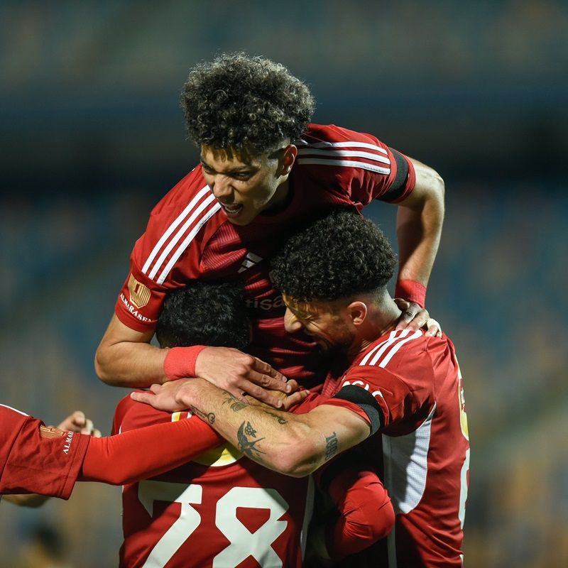 لاعبو الأهلي