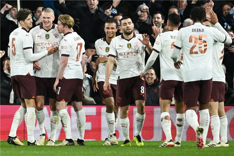 لاعبو مانشستر سيتي