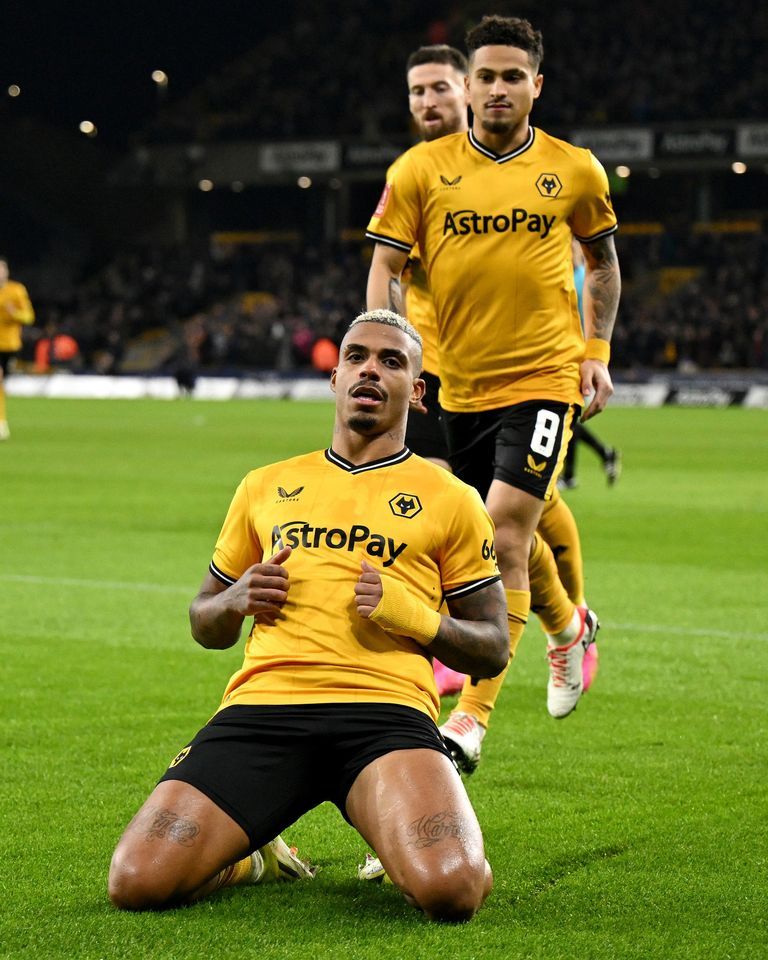 فرحة لاعبي وولفرهامبتون