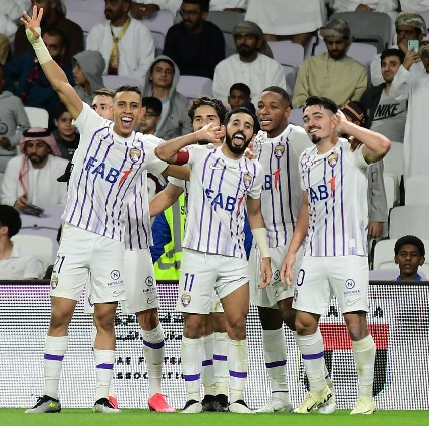 لاعبو العين