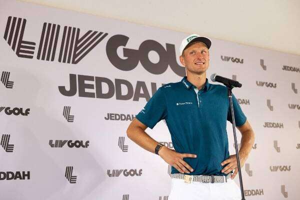 أدريان ميرونك