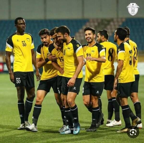 لاعبو الحسين إربد