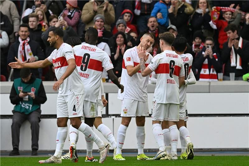 لاعبو شتوتجارت