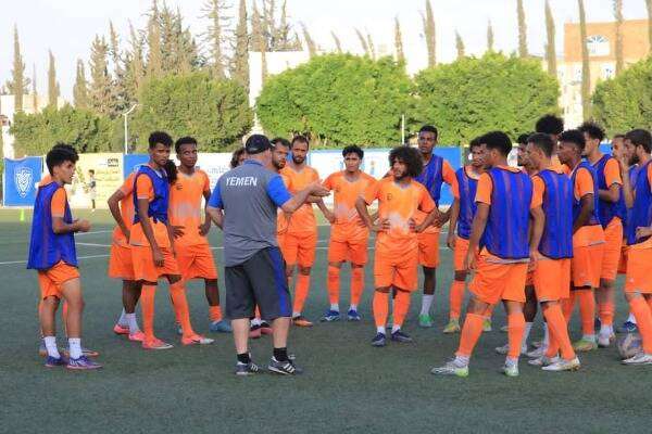 لاعبو منتخب اليمن