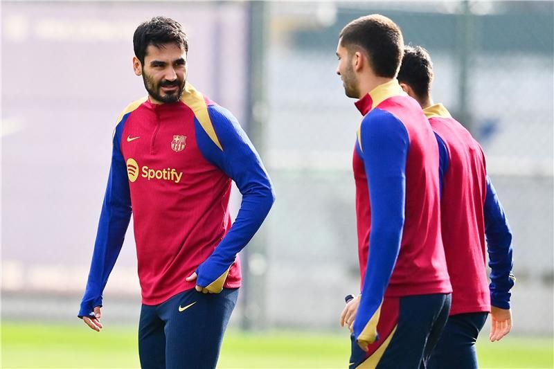 لاعبو برشلونة