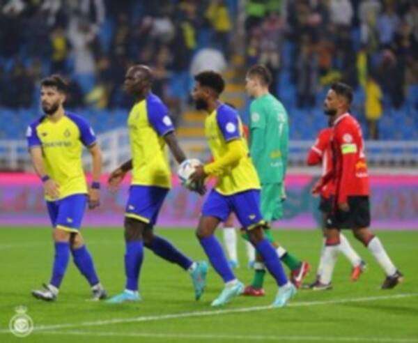 لقاء سابق بين الفريقين