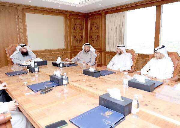 من الاجتماع