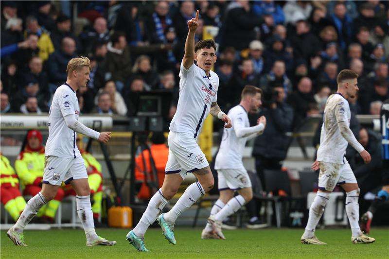 لاعبو أندرلخت