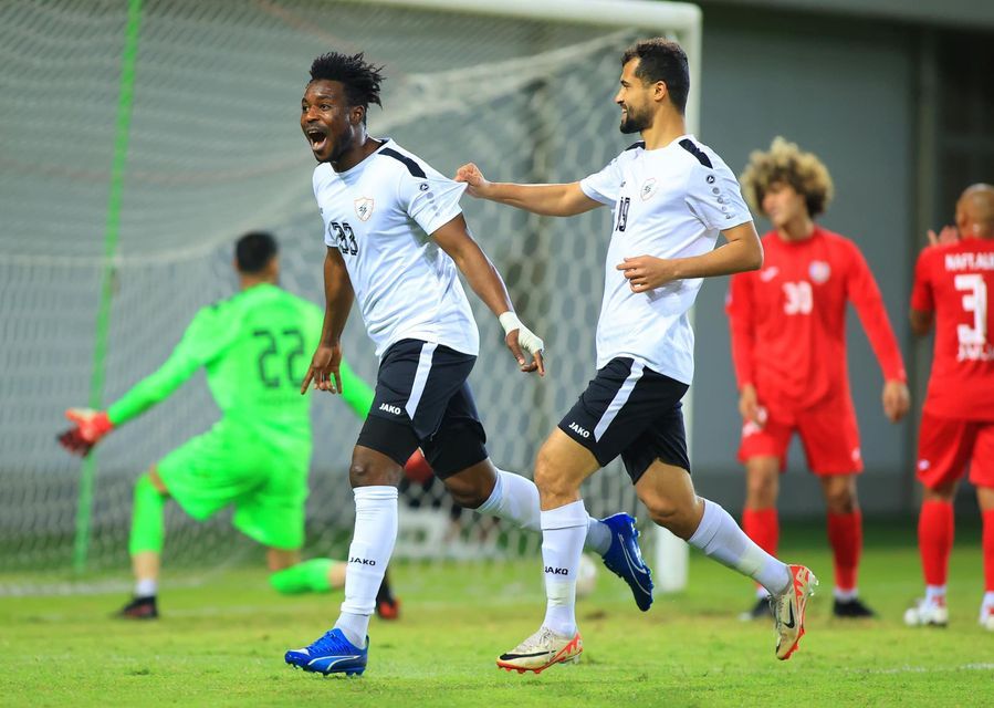 فرحة لاعبي الكهرباء