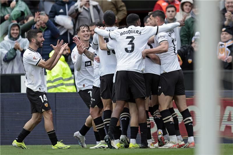 لاعبو فالنسيا