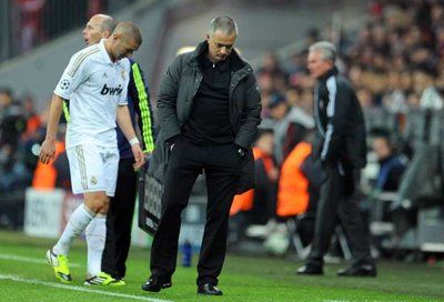 مورينيو وبنزيما- أرشيفية