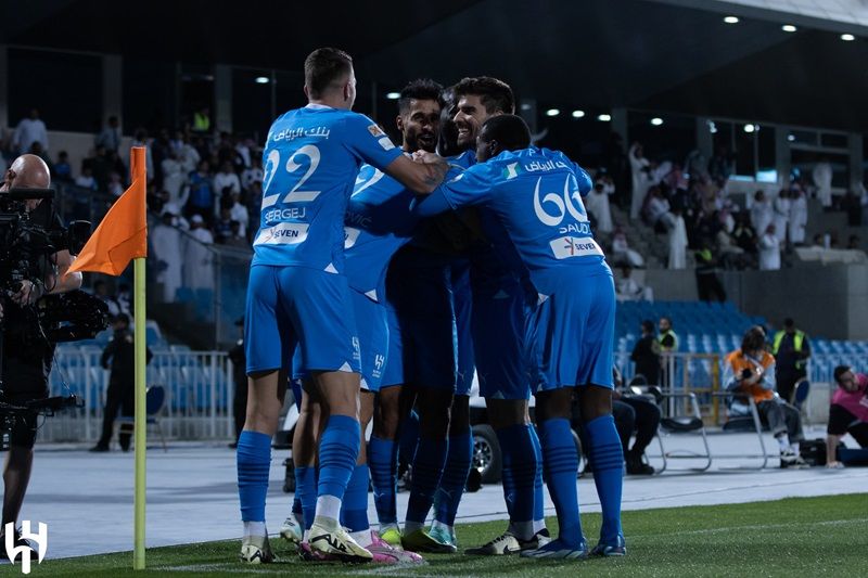 الهلال
