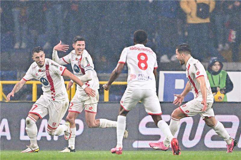 لاعبو مونزا