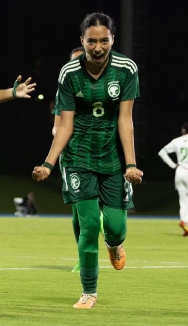 لولو العبيد