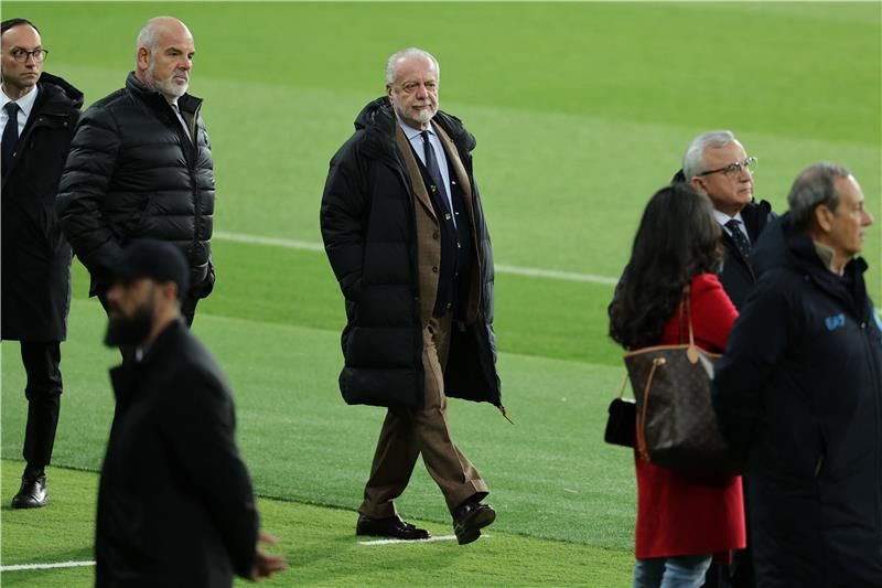 دي لورينتيس