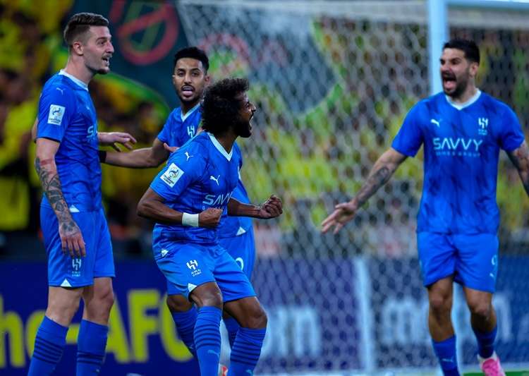 لاعبو الهلال