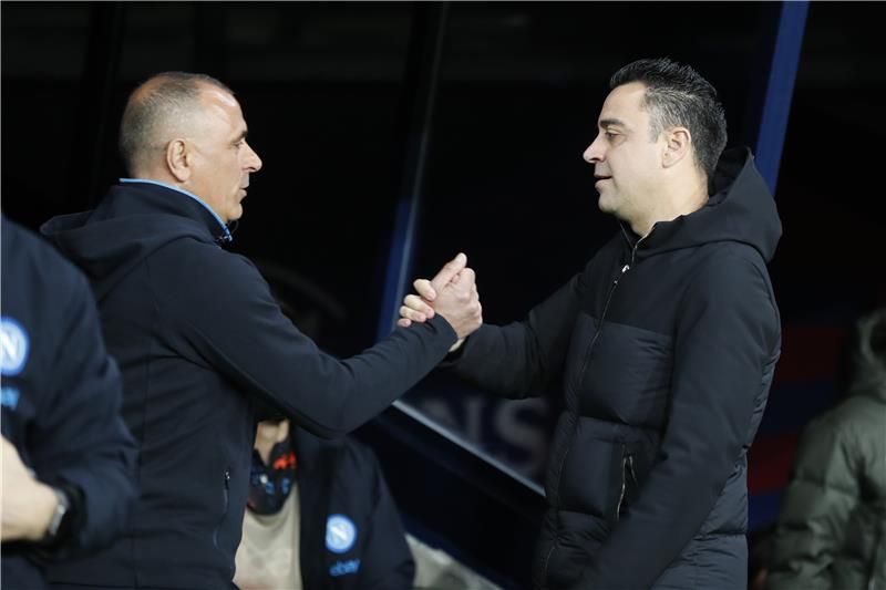 تشافي وكالزونا