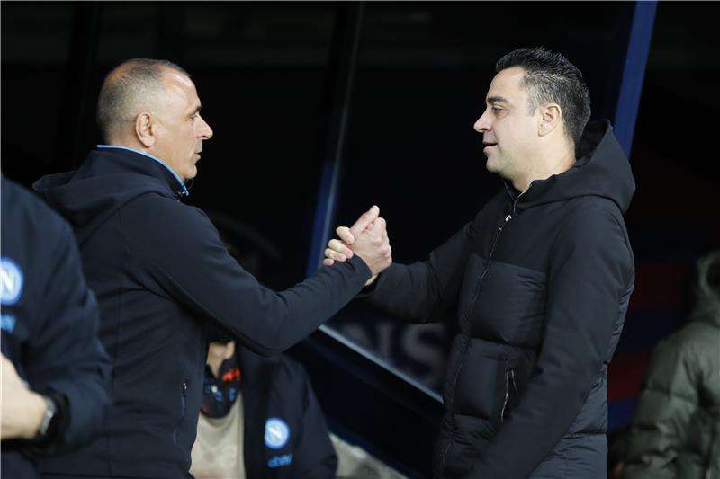 تشافي وكالزونا