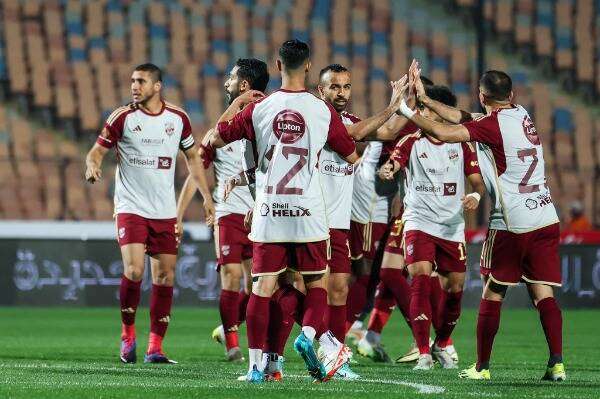 لاعبو الأهلي