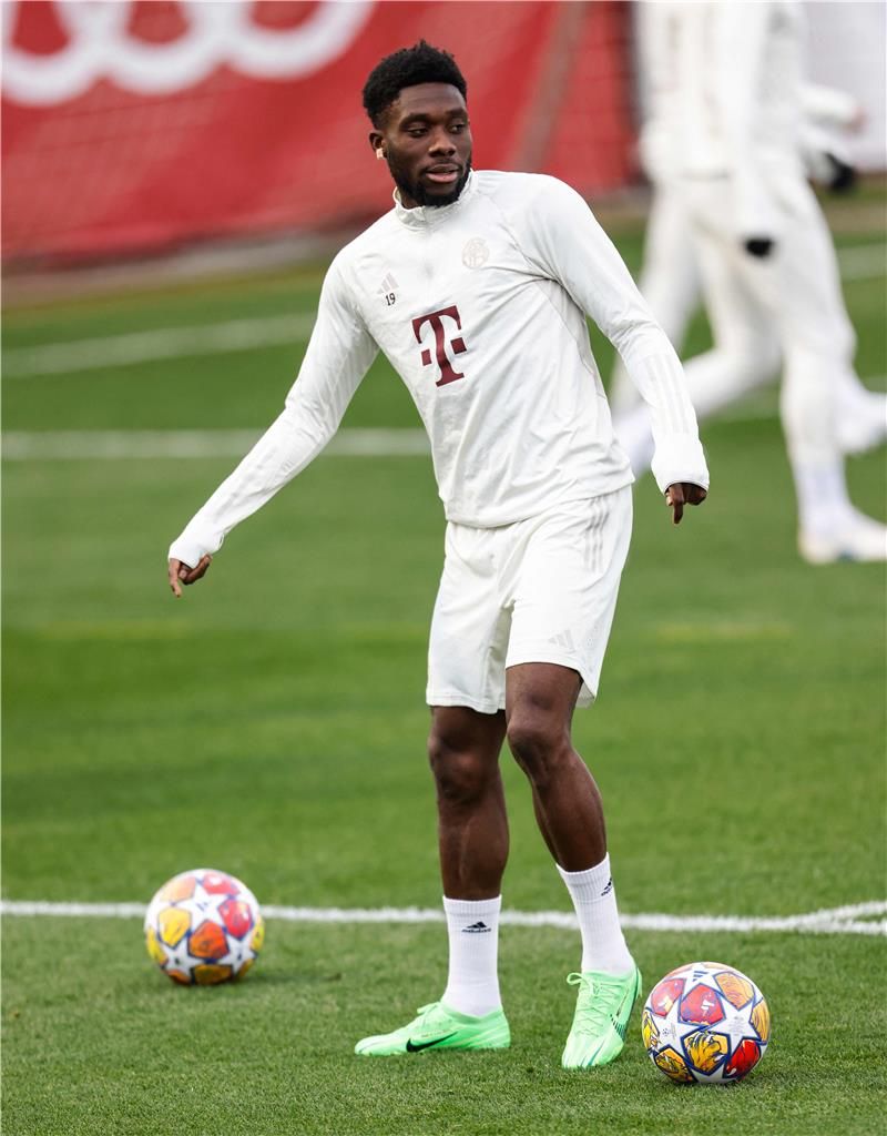 ألفونسو ديفيز