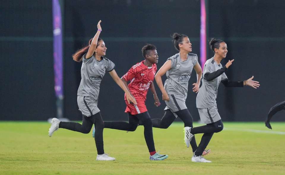 فرحة لاعبات الأمل بالتأهل إلى الممتاز