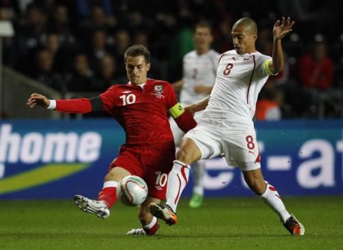 2011-10-07t194841z_01_edy04_rtridsp_3_soccer-euro_reuters