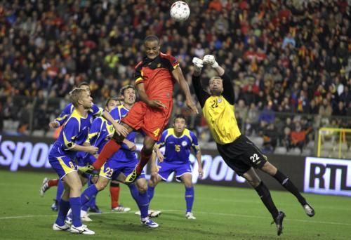 2011-10-07t191252z_01_flr02_rtridsp_3_soccer-euro_reuters