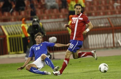 2011-10-07t212510z_01_bel03_rtridsp_3_soccer-euro_reuters