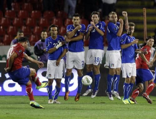 2011-10-07t214642z_01_mdj02_rtridsp_3_soccer-euro_reuters