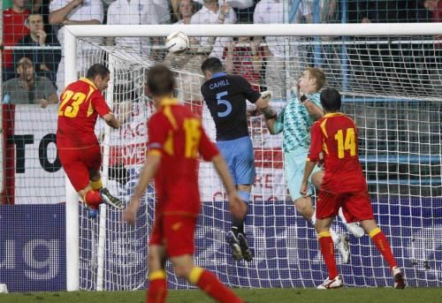 2011-10-07t210258z_01_nvr21_rtridsp_3_soccer-euro_reuters
