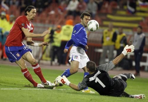 2011-10-07t192122z_01_lju10_rtridsp_3_soccer-euro_reuters