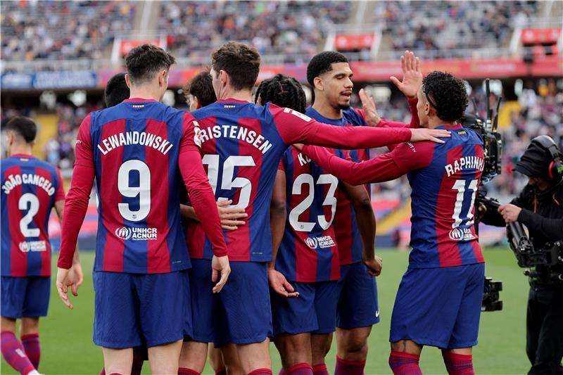 لاعبو برشلونة