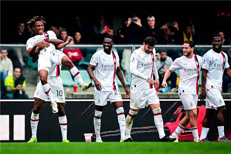 لاعبو ميلان